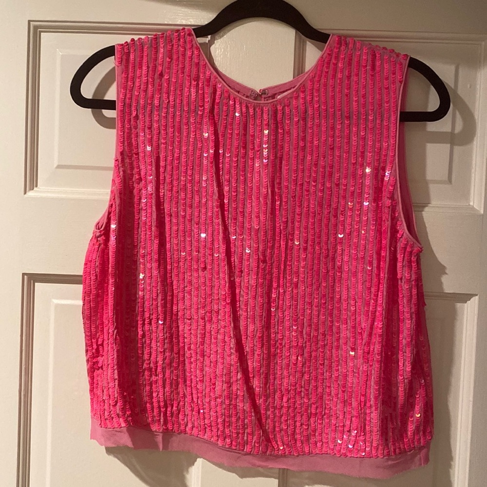 Velvet by Graham & Spencer Pink Sequined Top. NWT.  Size Medium